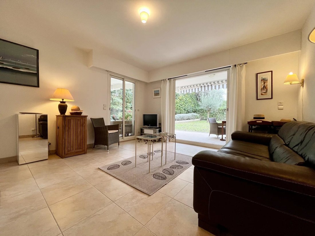 Apartment in Antibes, Provence-Alpes-Côte d'Azur, France 2 - 16822961