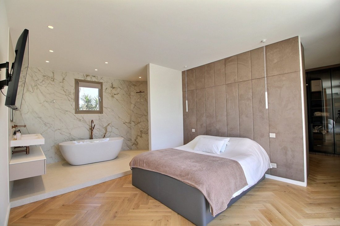Villa in Saleilles, Occitania, France 5 - 18386019