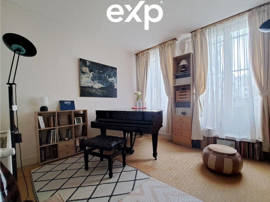 Apartment in Amiraux-Simplon-Poissonniers, Paris 18e Arrondissement, Paris 4 - 18276647