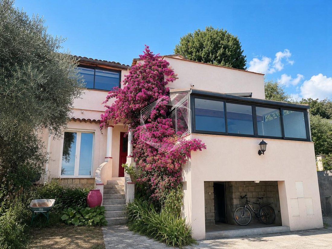 House in Grasse, Provence-Alpes-Côte d'Azur, France 2 - 18433335