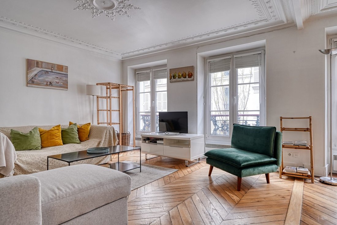 Apartment in Lorette-Martyrs, Paris 9e Arrondissement, Paris 4 - 18088378