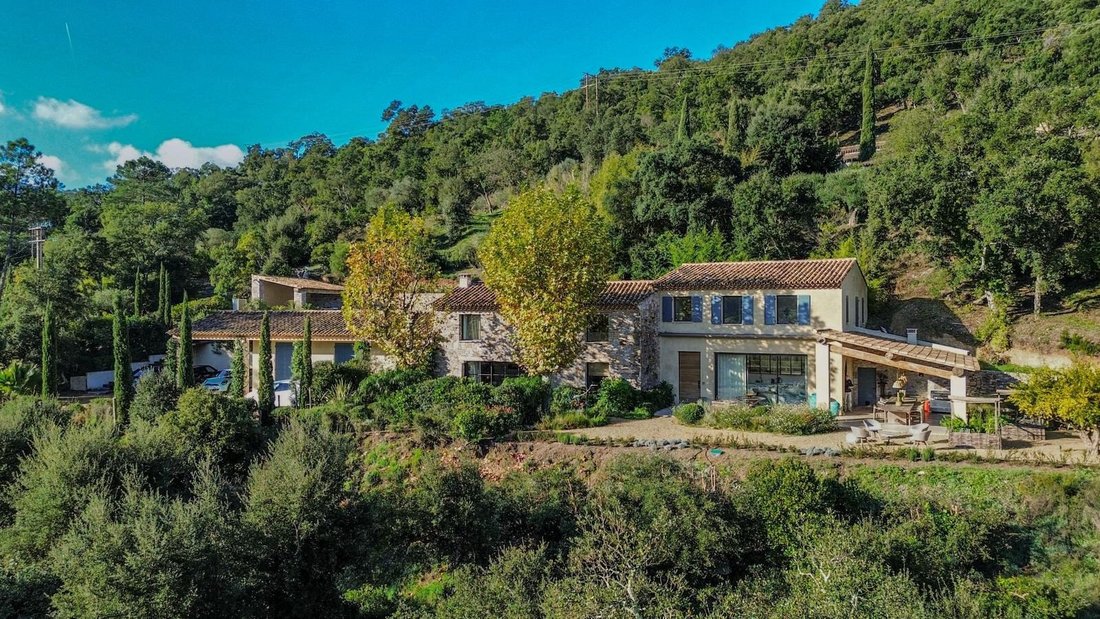 House in La Môle, Provence-Alpes-Côte d'Azur, France 1 - 16994458