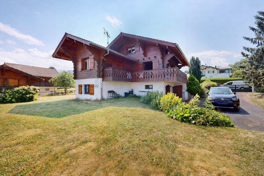 Chalet in Saint-Paul-en-Chablais, Auvergne-Rhône-Alpes, France 1 - 17113028