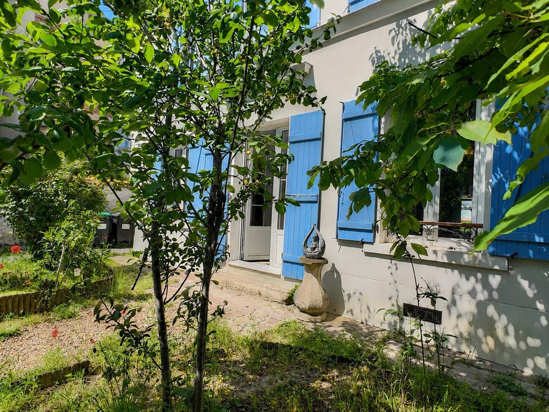 House in Adamville, Saint-Maur-des-Fossés, France 2 - 17990625