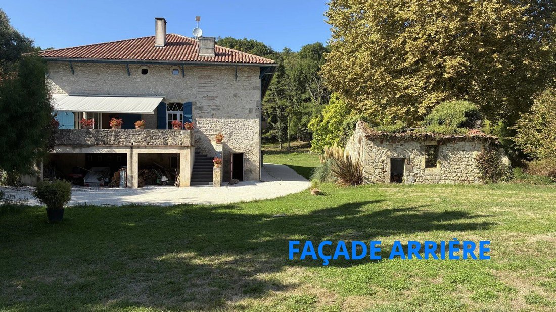 Villa in Bazens, Nouvelle-Aquitaine, France 5 - 16822747