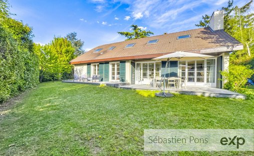 House in Chavenay, Ile-de-France, France 1