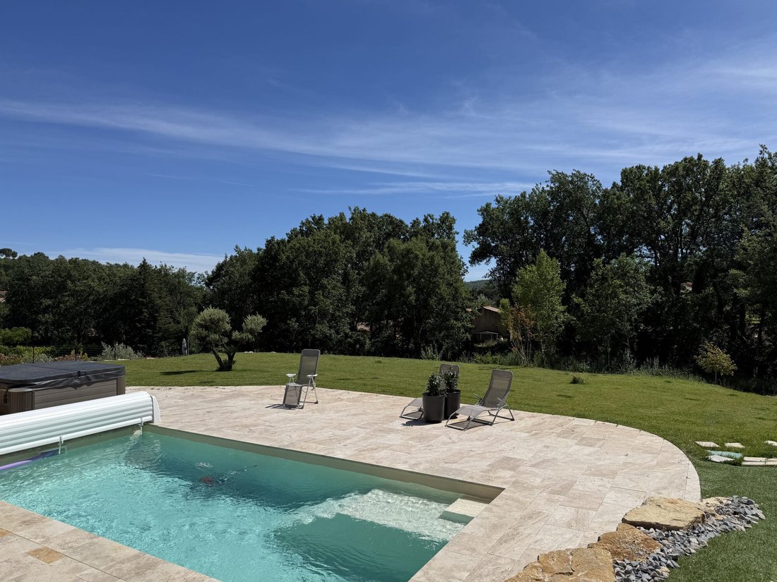 Villa en Pierrevert, Provenza-Alpes-Costa Azul, Francia 2 - 17413262
