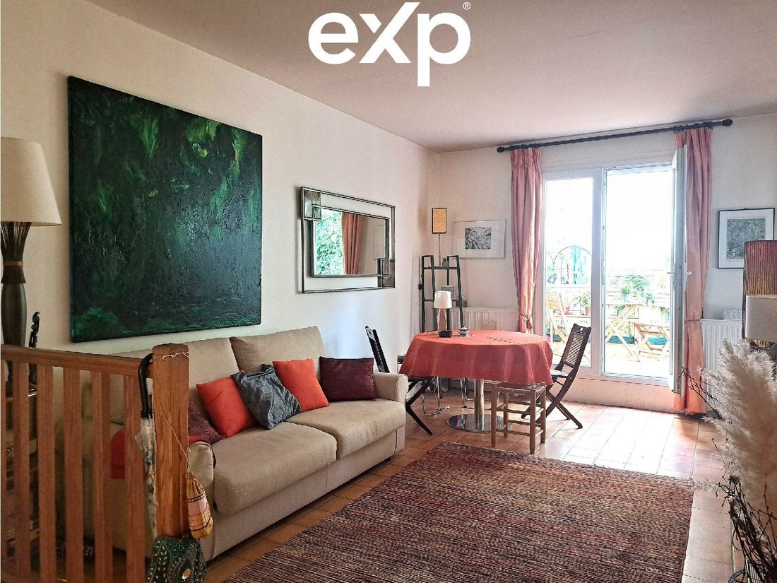 Apartment in Amiraux-Simplon-Poissonniers, Paris 18e Arrondissement, Paris 2 - 18276647