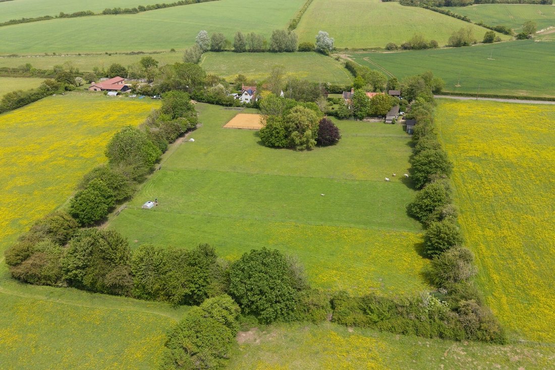 House in Suffolk, England 3 - 18545809