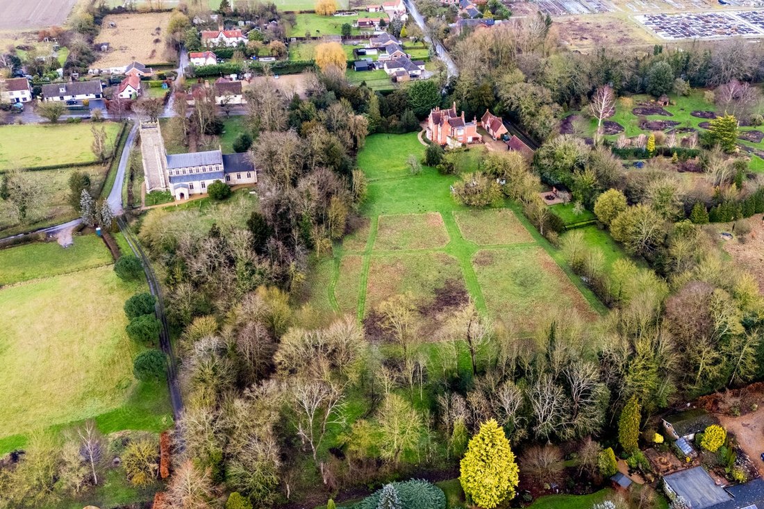 House in Bressingham, England 3 - 18545678