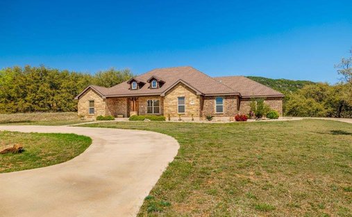 House in Tuscola, Texas, United States 1
