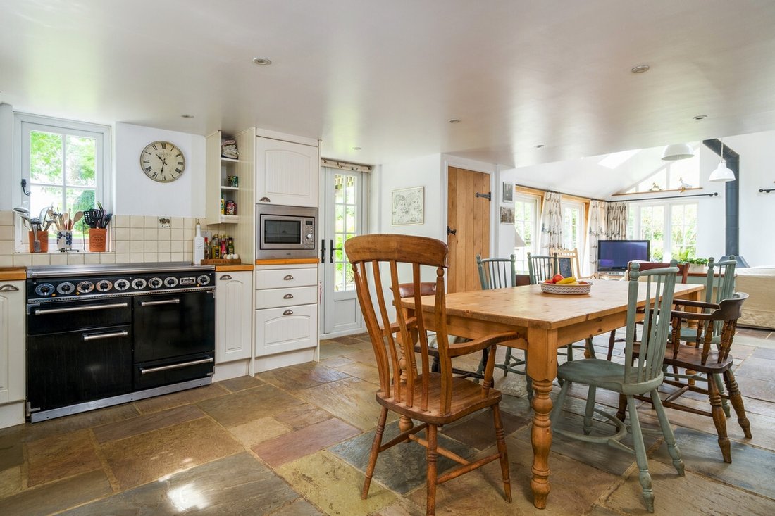House in Suffolk, England 4 - 18545809