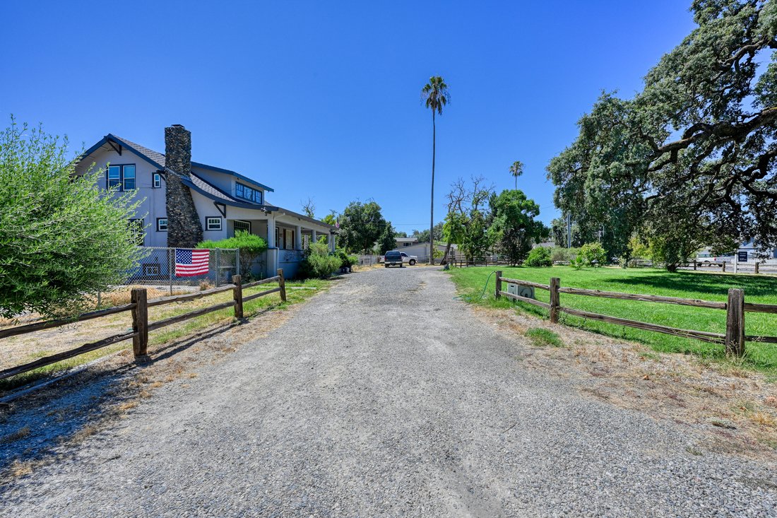 Rio Linda, California, United States 3 - 18544983