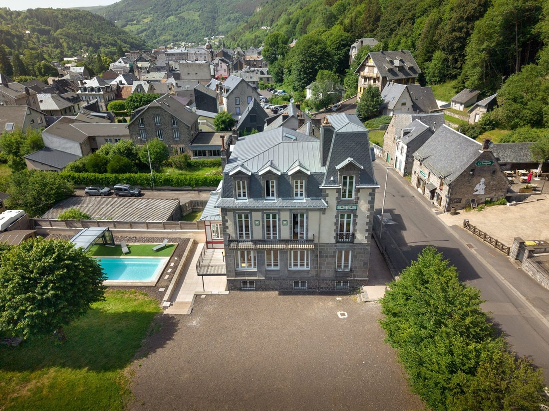 House in Mont-Dore, Auvergne-Rhône-Alpes, France 1 - 18447336