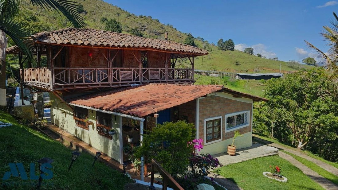 Finca in Vereda Curazao, Antioquia, Colombia 1 - 18545882