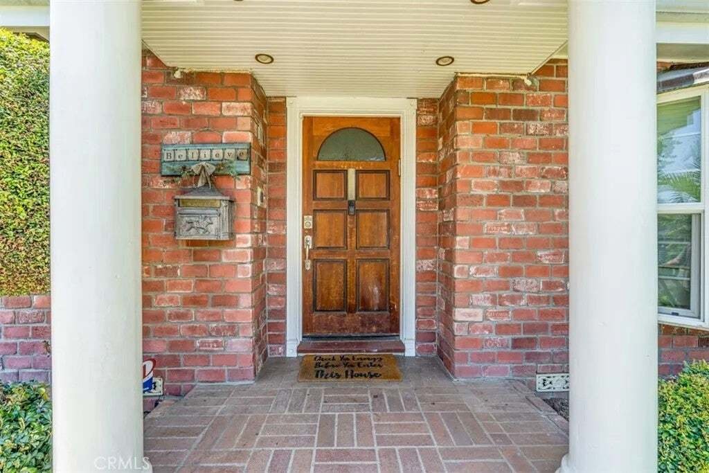 House in Signal Hill, California, United States 5 - 18545997