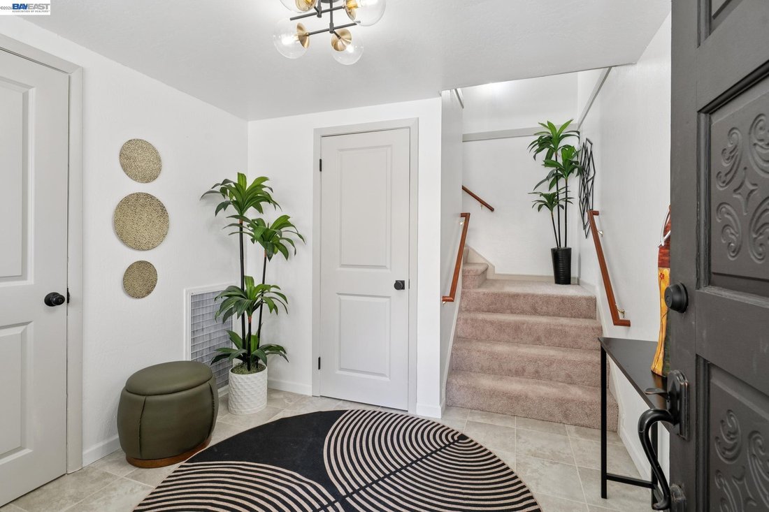 House in San Francisco, California, United States 5 - 18545657