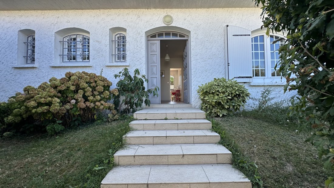 House in Vaux-sur-Mer, Nouvelle-Aquitaine, France 5 - 16125294
