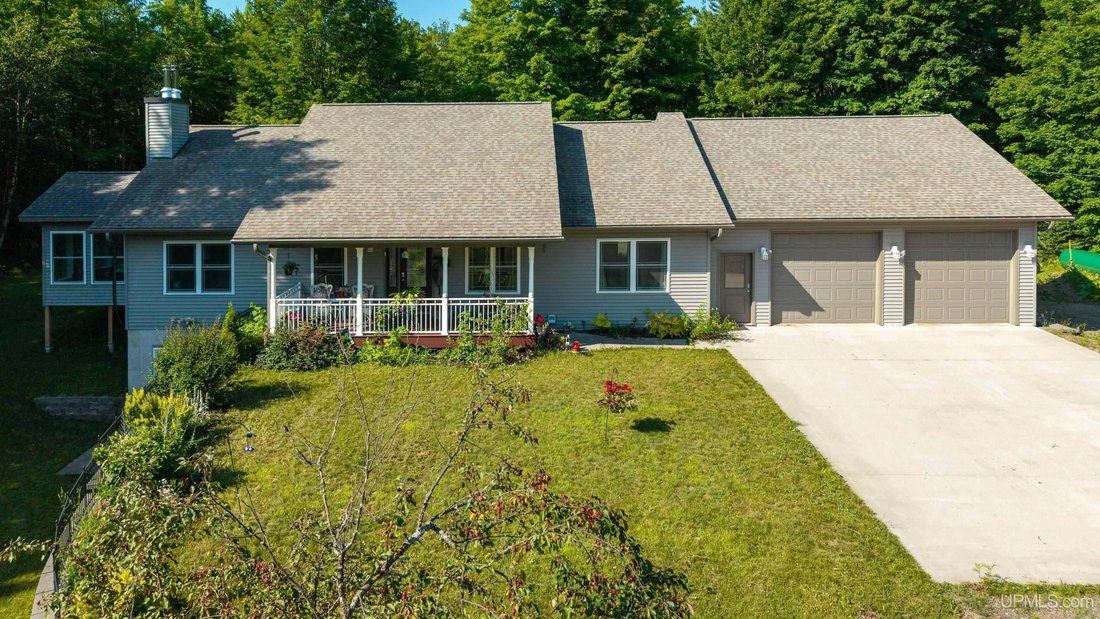 House in Gwinn, Michigan, United States 2 - 18545506