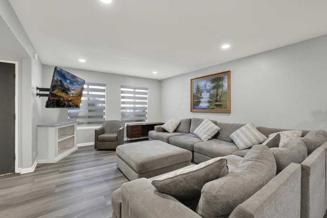 House in Westminster, California, United States 3 - 18546133
