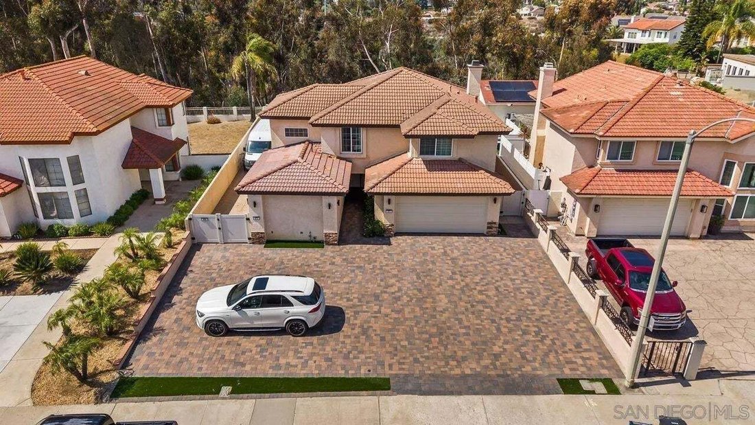 Chula Vista, California, United States 5 - 18546012