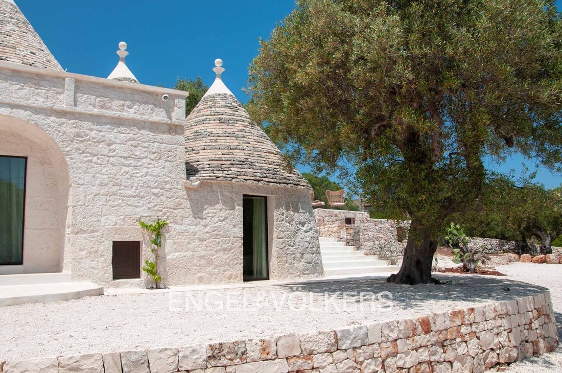 Villa in Cisternino, Apulia, Italy 3 - 18546073