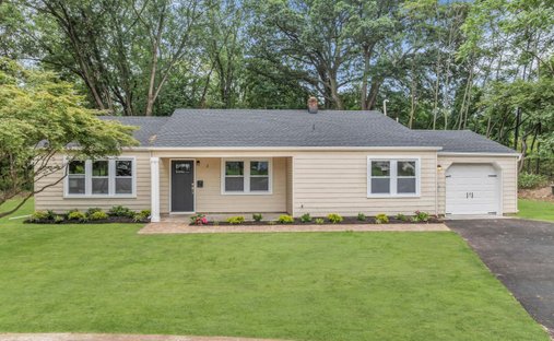House in Hazlet, New Jersey, United States 1