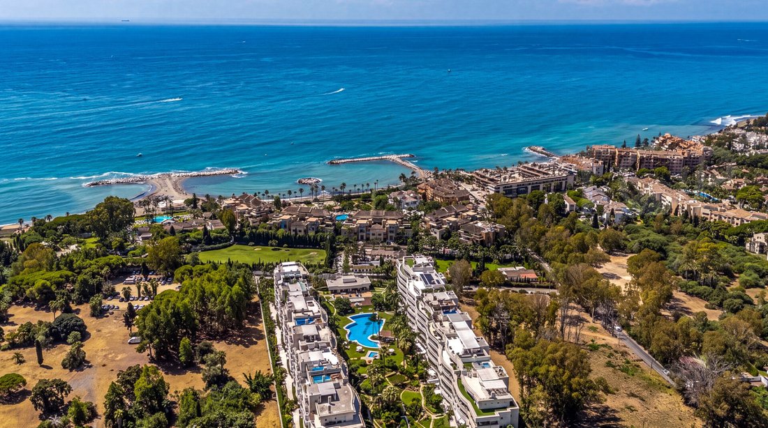 Appartamento a Puerto Banus, Marbella, Spagna 2 - 18546082