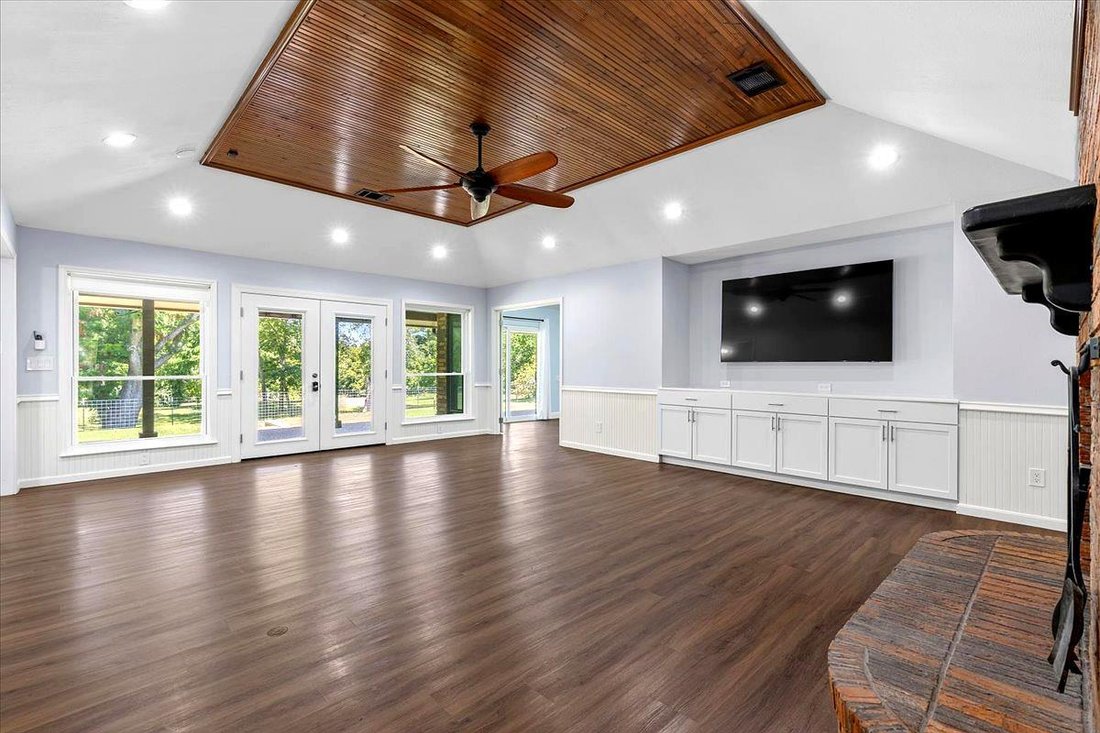 House in Bastrop, Texas, United States 4 - 18545634