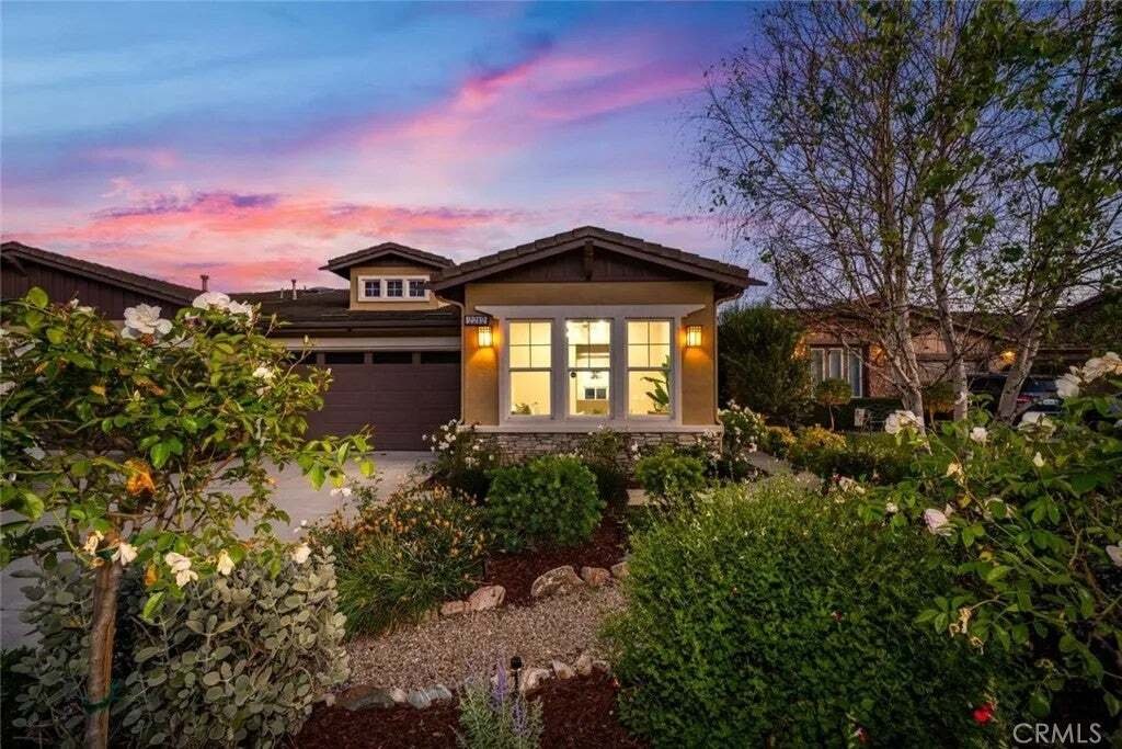 Condo in Signal Hill, California, United States 3 - 18545996