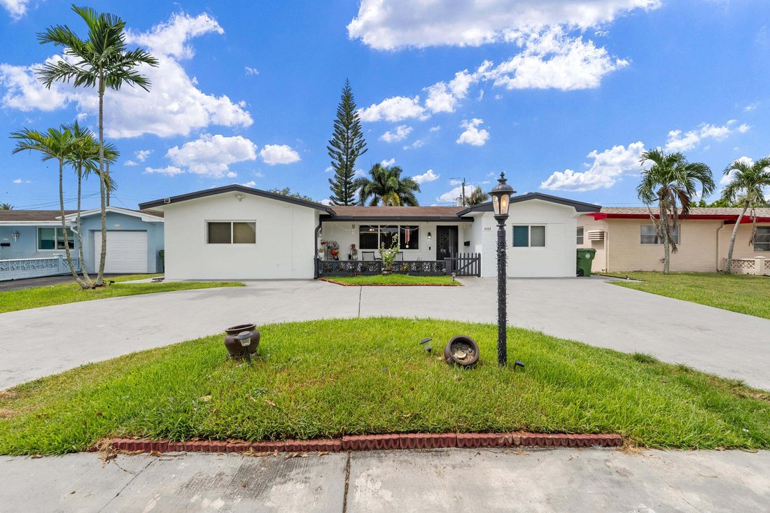 House in Pembroke Pines, Florida, United States 1 - 18545548