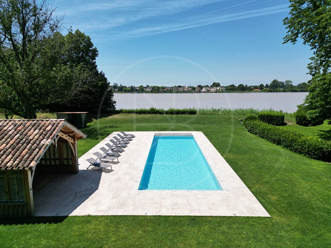 Villa in Libourne, Nouvelle-Aquitaine, France 2 - 18545926
