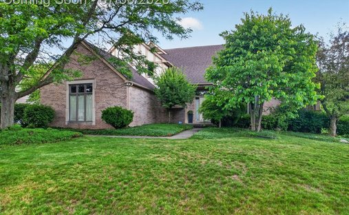 House in Troy, Michigan, United States 1