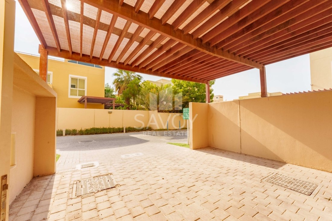 Townhouse in Khalifa City, Abu Dhabi Emirate, United Arab Emirates 4 - 18545503