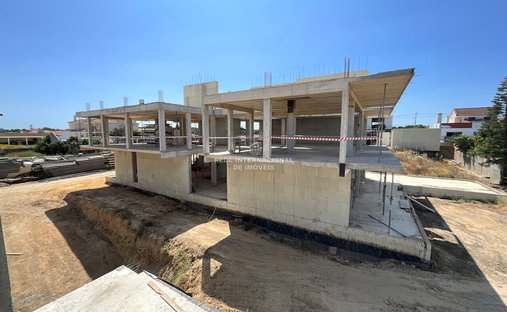 House in Alcochete, Setubal, Portugal 1