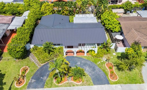House in Sweetwater, Florida, United States 1
