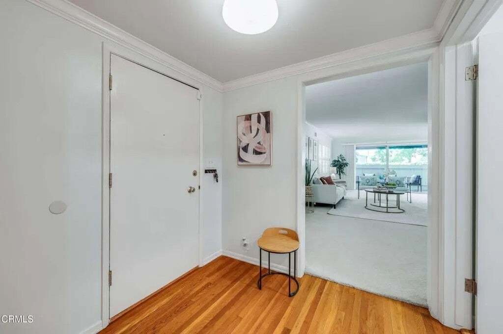Condo in Altadena, California, United States 2 - 18545966