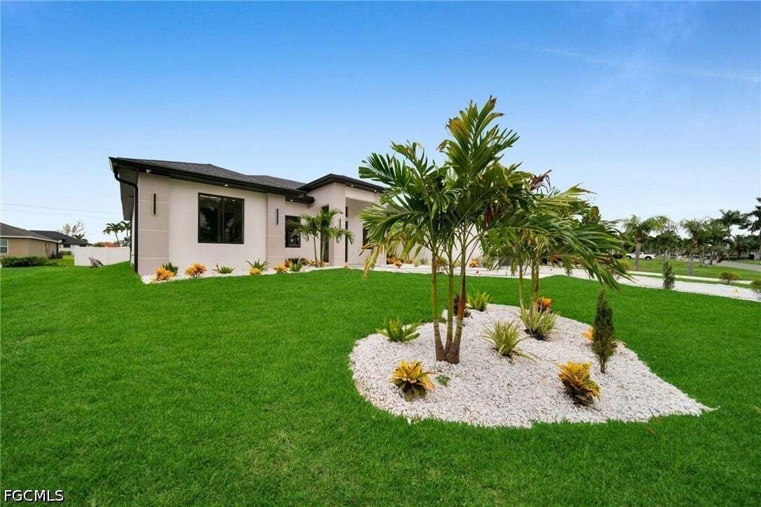 House in Cape Coral, Florida, United States 5 - 18545558