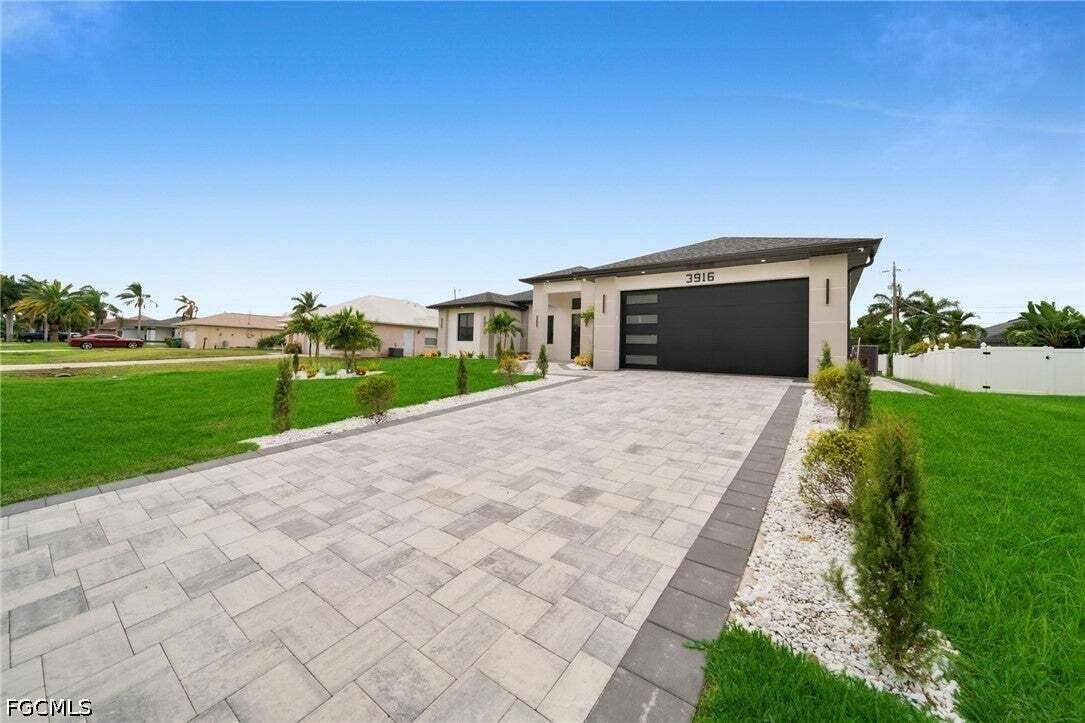 House in Cape Coral, Florida, United States 2 - 18545558