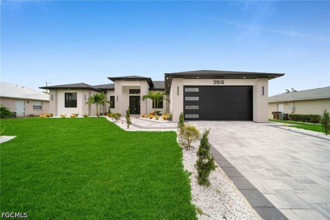 House in Cape Coral, Florida, United States 1 - 18545558