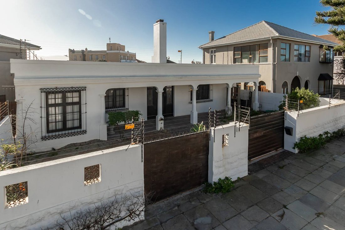 House in Cape Town, Western Cape, South Africa 1 - 18546148
