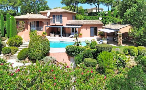 Villa in Le Dramont-Agay-Anthéor-Le Trayas, Saint-Raphaël, France 1