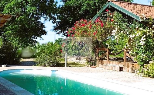 Haus in Montracol, Auvergne-Rhone-Alpen, Frankreich 1