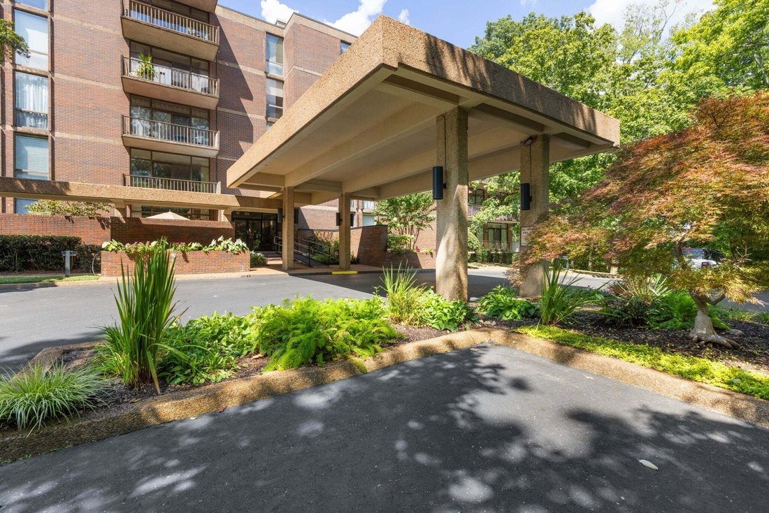 Condo in Nashville, Tennessee, United States 1 - 18545699