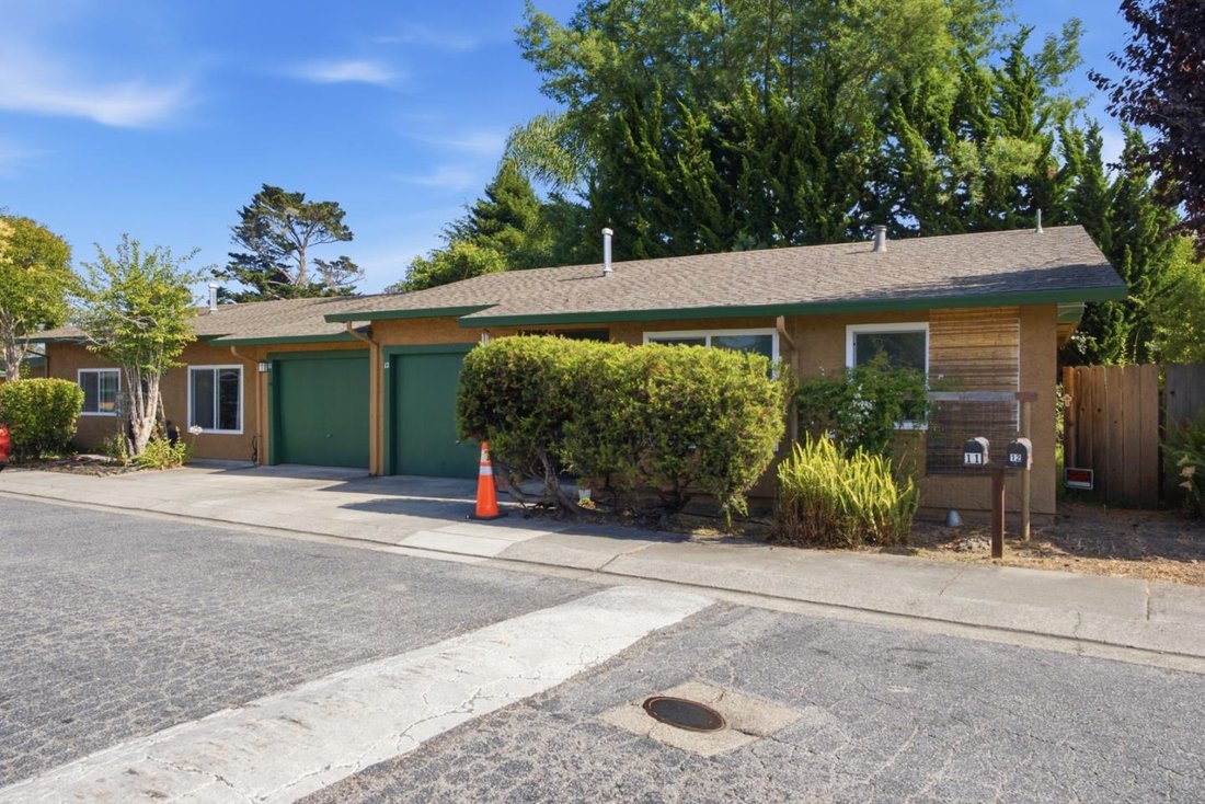 Santa Cruz, California, United States 4 - 18545626