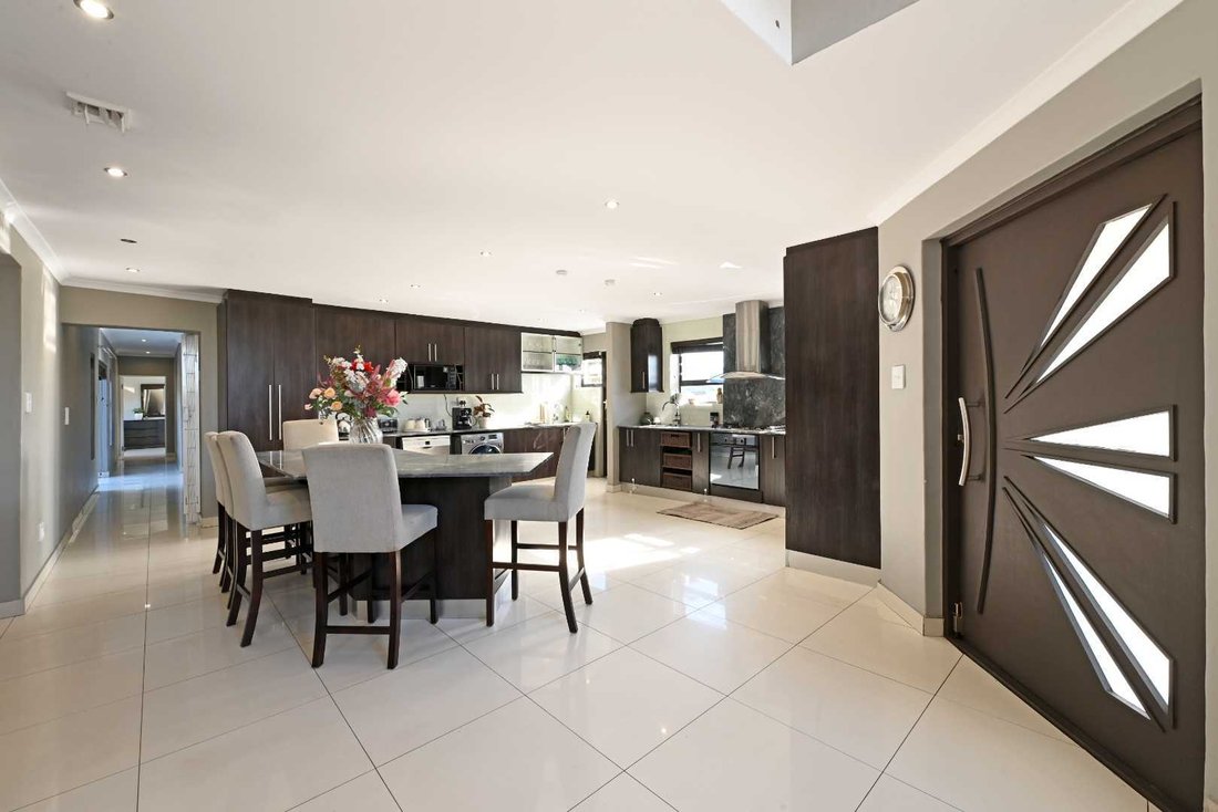 House in Flamingo Vlei, Cape Town, South Africa 5 - 18546151