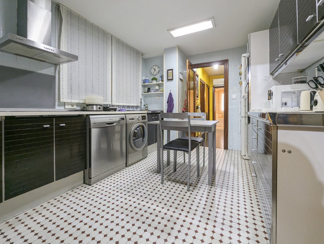 Apartment in Extramurs, Valencia, Spain 4 - 18545814