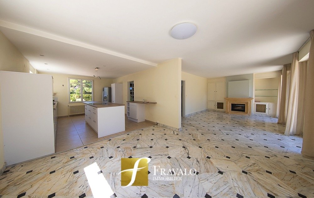 House in Zone Urbaine, Arradon, France 5 - 18545835