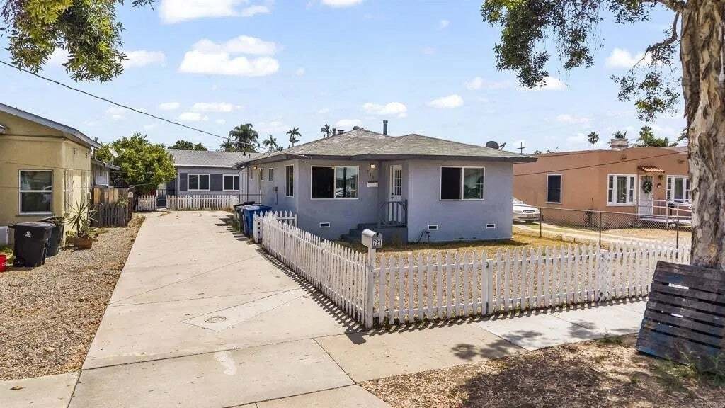 Chula Vista, California, United States 2 - 18546000