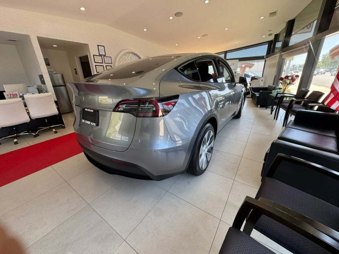 Suv in Newport Beach, CA, United States 5 - 18466650